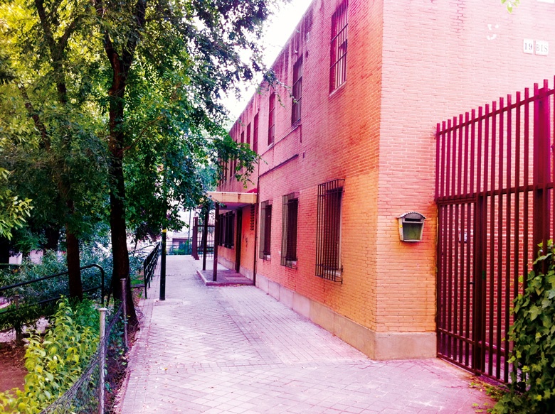 Fotografía de la fachada de La Casa Scout