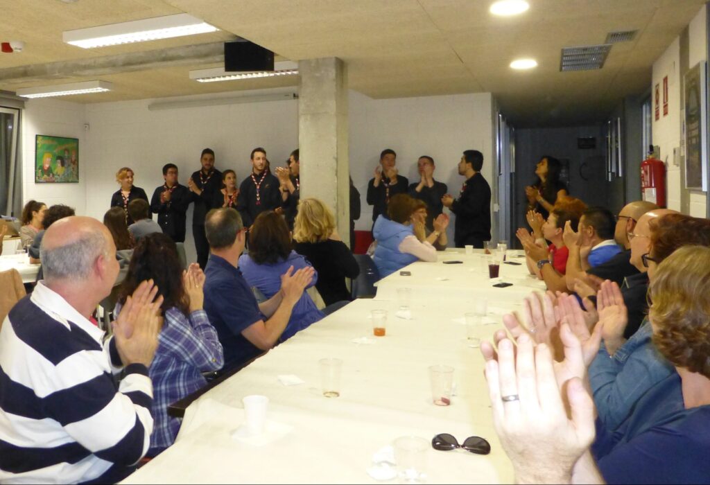 La Casa Scout acoge la cena de apadrinaje del grupo Lince San Gregorio Apadrinaje E1495223340434 Scaled 1 1024x700